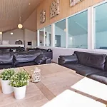 20 Person In Vinderup-by Traum